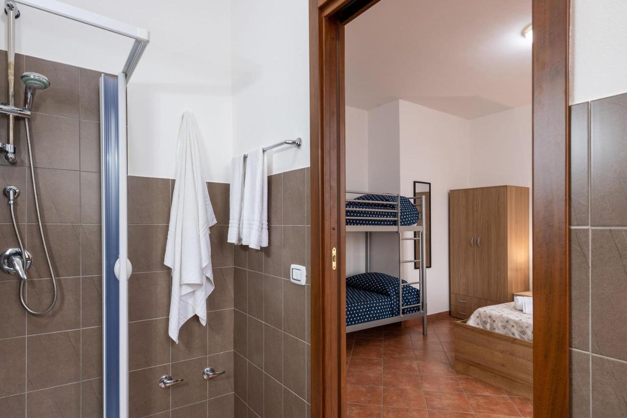 Alelida Villa Con Piscina Чинизи Екстериор снимка