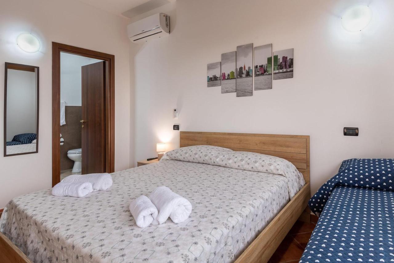Alelida Villa Con Piscina Чинизи Екстериор снимка
