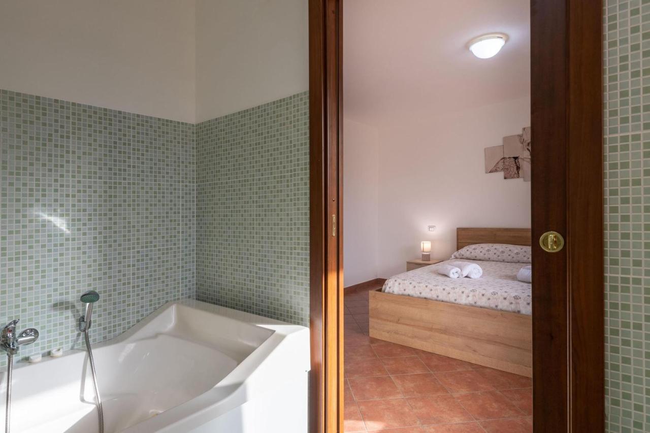 Alelida Villa Con Piscina Чинизи Екстериор снимка